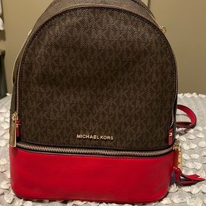 Brand New With Tags - Michael Kors Backpack/Purse 🎒 👜